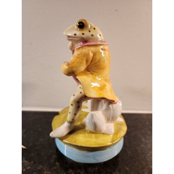 Vtg Beatrice Potter Mr Jeremy Fisher Revolving Music Box Lazy River Fishing - Picture 4 of 12